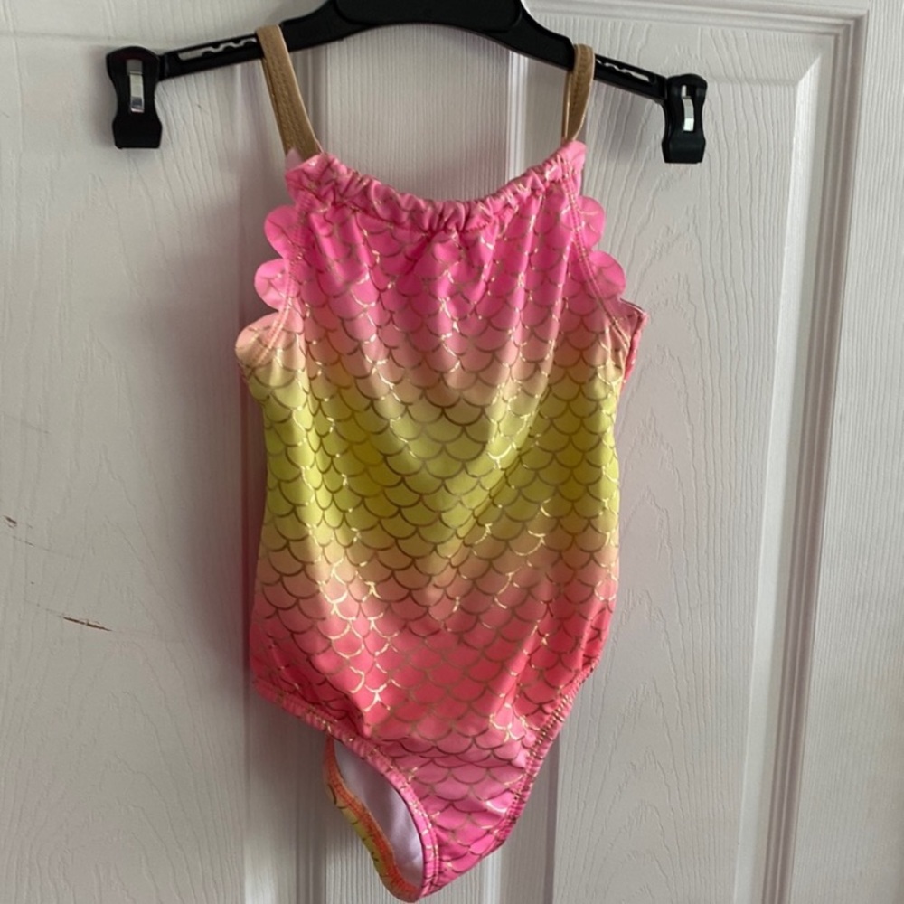 Toddler girls bathing suit Penelope Mack size 4